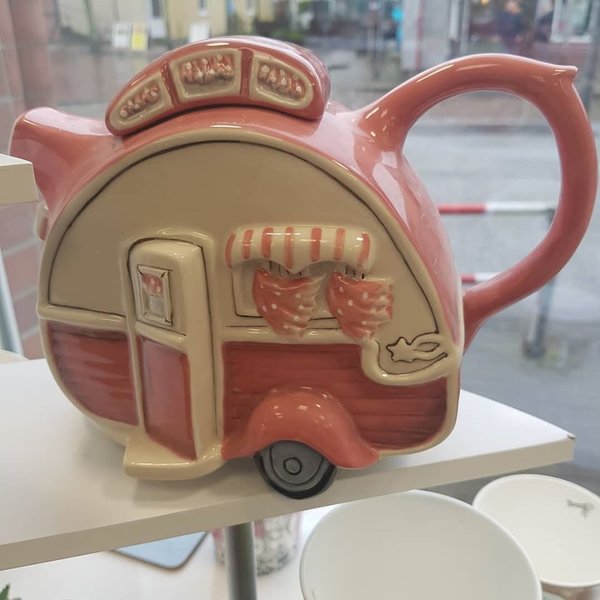 Designer Teekanne "Der pinke Wohnwagen"